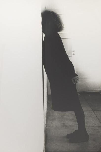 Helena Almeida, A parede (detalle), 2003. Cortesía de Prats Nogueras Blanchard