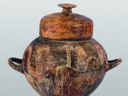 Olla con chimere. Impasto bruno, seconda metà del VII secolo a.C. Credito: Fondazione Luigi Rovati, Monza, foto Mauro Ranzani