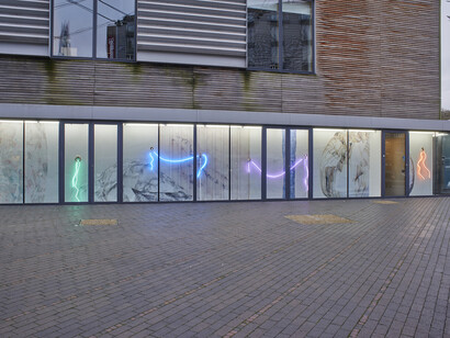 Clare Kenny, Enough rope to hang ‘emselves, 2016. Installation view. Image courtesy of VITRINE. Photographer: Jonathan Bassett.