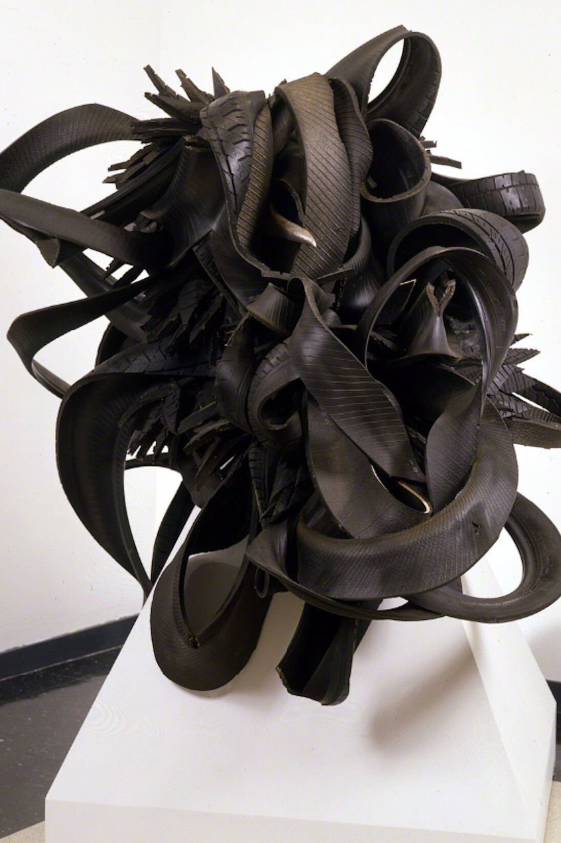 Chakaia Booker, Bitches Brew (Act 1), 2002. Courtesy of Newark Museum