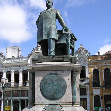 Monumento a José Maria da Silva Paranhos na cidade de Curitiba, Paraná, Brasil, também conhecido como o Barão do Rio Branco