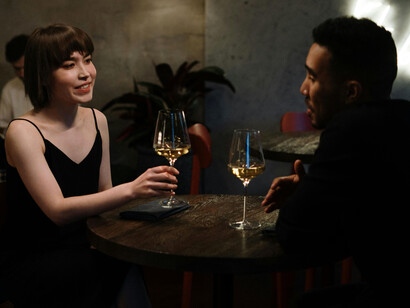 Al salir de nuestros moldes, descubrimos que lo auténtico no siempre responde a nuestras ideas previas sobre el amor