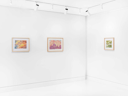 Tia-Thuy Nguyen, Burdening dream, exhibition view. Courtesy of Almine Rech 