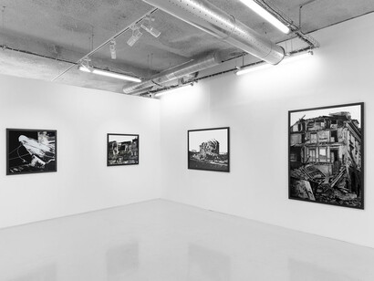 Jean-Marc Cerino, Effondrement et tremblements, vue d'exposition. Avec l'aimable autorisation de la Galerie Sator