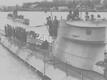 The torpedo hit the ship on its front left side and Venezuela began to sink slowly