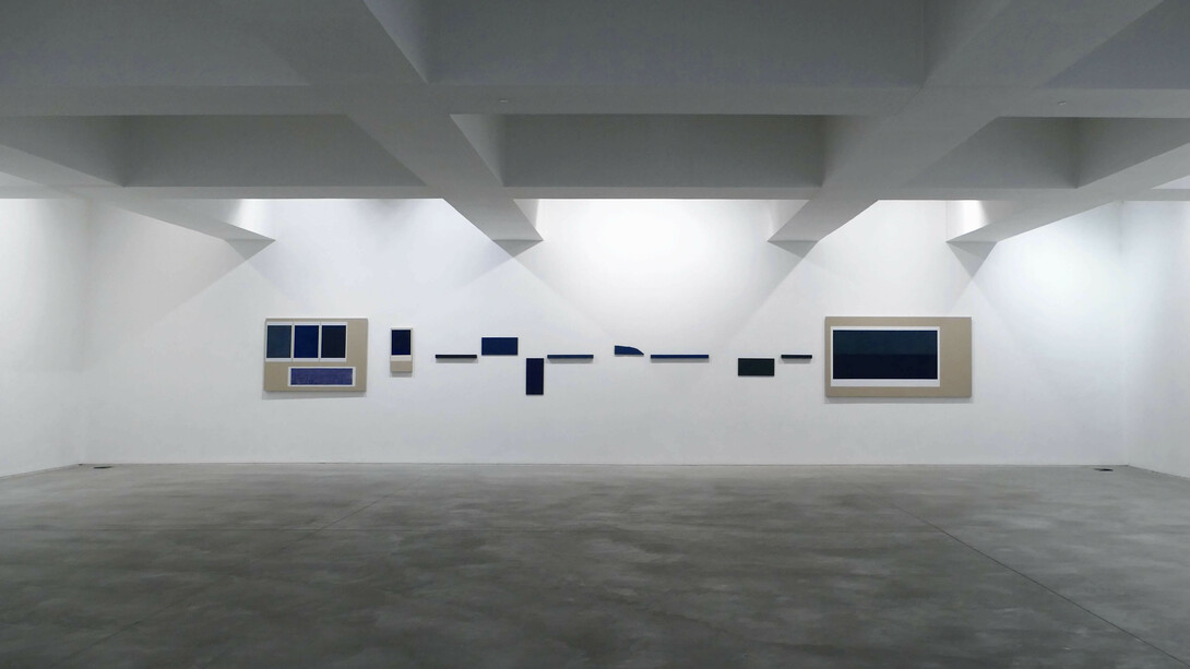 Mónica Capucho, Rose madder genuine, exhibition view. Courtesy of Carlos Carvalho