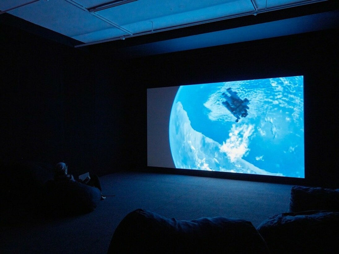 Johan Grimonprez. Blue Orchids, Exhibition view. Courtesy of Sean Kelly