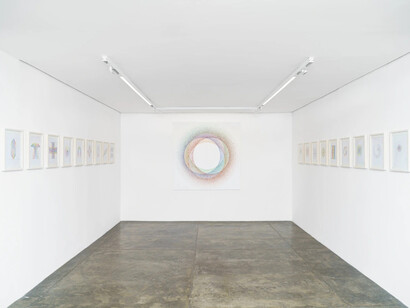 Julio Le Parc, Couleurs, vista da exposição. Cortesia da Galeria Nara Roesler