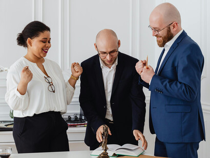 Trabajando antes de la pausa de mediodía
