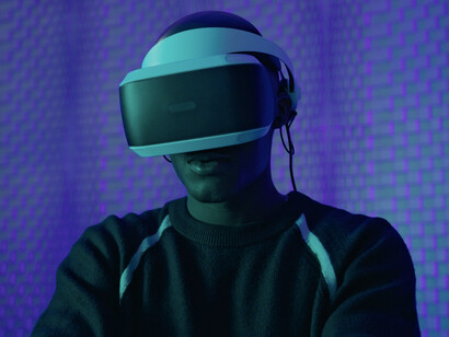 With VR goggles on, the team member dives into a new realm of possibilities, demonstrating the intersection of cutting-edge technology and marketing creativity