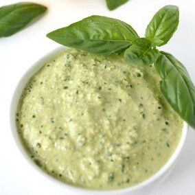 Salsa allo yogurt e basilico
