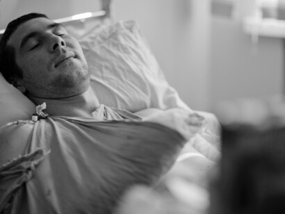 Photographs of the Ukrainian soldiers injured due to the Russian invasion were made by Diana Vartanova at Kyiv Military Hospital, Ukraine