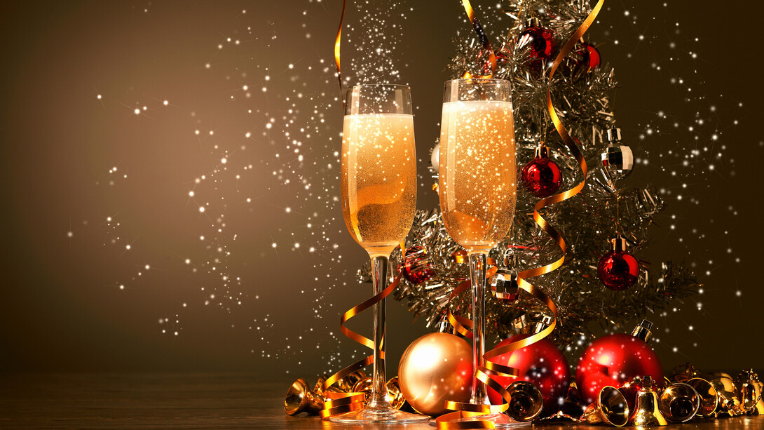 Champagne Glasses and Tape, stock photo (Sergey Nivens)