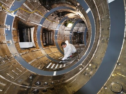 El ITER es un experimento científico a gran escala que intenta demostrar que es posible producir energía de forma comercial mediante fusión nuclear