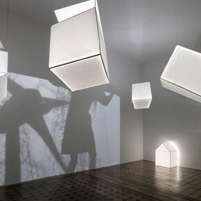 Joan Jonas, Empty rooms II, exhibition view. Courtesy of Galleria Raffaella Cortese