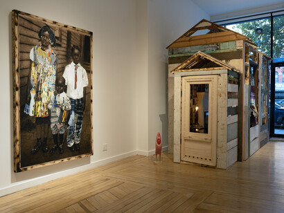 Stan Squirewell, The weight of grace, exhibition view. Courtesy of Claire Oliver Gallery