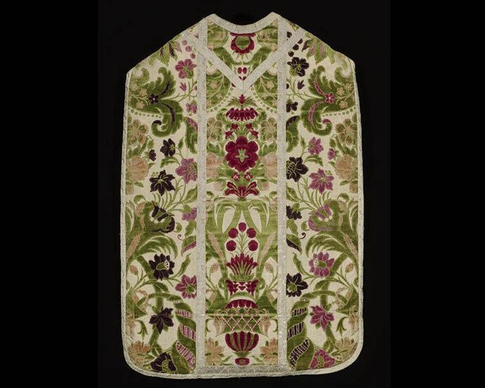 Opulent Fashion in the Church. Courtesy of The Cleveland Museum of Art