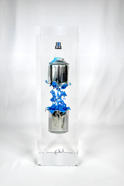 François Bel, Blue spray in 2 parts with letters, 2020. Courtesy of Adelson Galleries