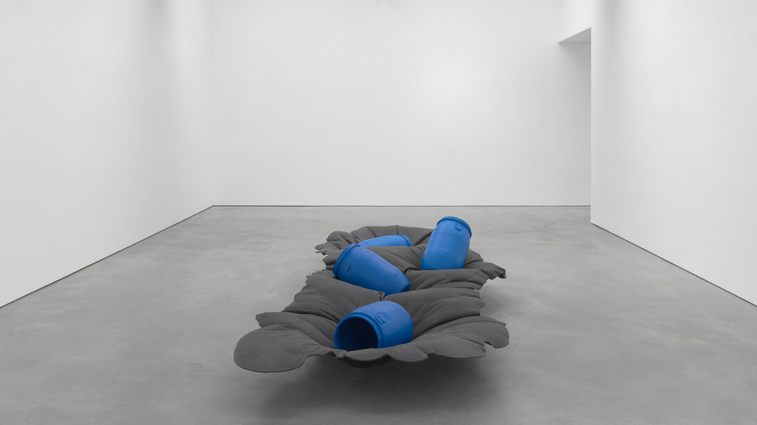 Drunken Sailor, 2021
cast polyurethane resin and epoxy fibreglass
59.5 x 245 x 159 cm
23 3/8 x 96 1/2 x 62 5/8 ins