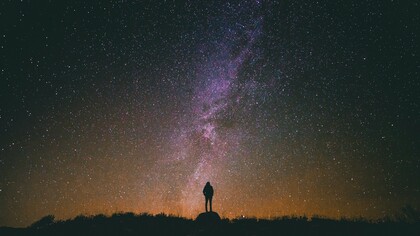 A sky that remembers what we have forgotten: we are made of light
