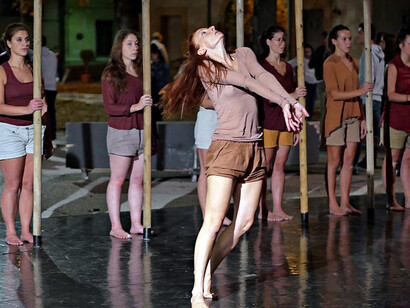 Dall’Antigone, coreografia di Roberto Lori