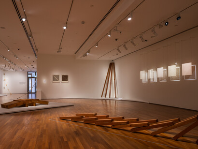 Kim Lim, The space between. A retrospective, exhibition view. Courtesy of National Gallery Singapore
