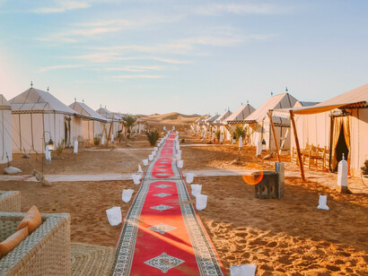 Campamento de lujo en el Desierto del Sahara