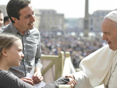 Pope Francis meets Greta Thunberg