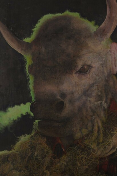 Oscar Giaconia, BHULK (The Bulldose), 2020, acrilico, ossidi, fiele di bue, taurocolla, gelatina di pesce, brodo di carne, agar, caglio e coagulante liquido su fibra cellulosica in teca di polizene e silicone, 100 x 70 cm, foto Roberto Ferro. Courtesy the artist and Monitor Rome, Lisbon, Pereto