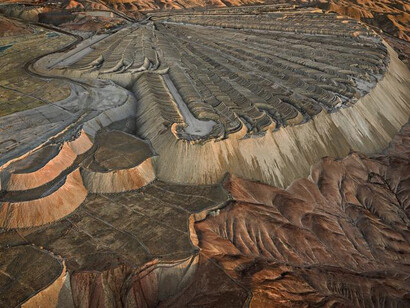 Il termine Antropocene si riferisce alle profonde mutazioni ambientali accadute negli ultimi decenni e riconducibili all’agire umano