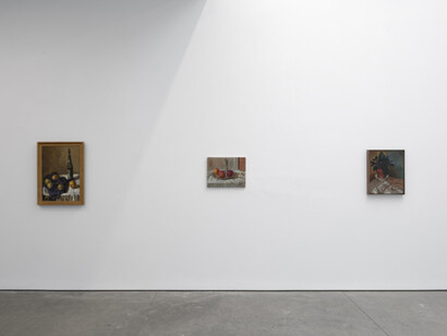 Hughie Lee-Smith, Still lifes, exhibition view. Courtesy of Karma Gallery