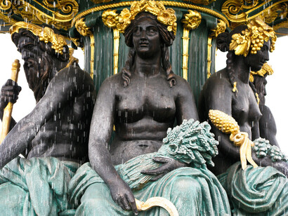 Place de la Concorde fountain © Andy Hay