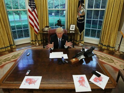 Donald Trump, Oval Office