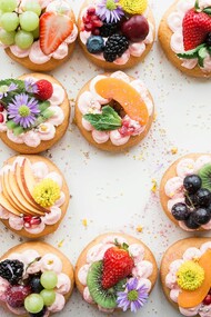 Nei meccanismi neurocognitivi del gusto, i piatti stellati non solo attivano il sistema dopaminergico legato alla sopravvivenza, ma intrecciano sapori e ricordi in un’esperienza multisensoriale unica