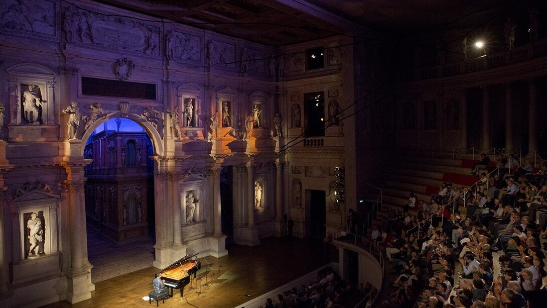 Archivio Vicenza Jazz @ Teatro Olimpico con Gonzalo Rubalcaba (di Pino Ninfa) 