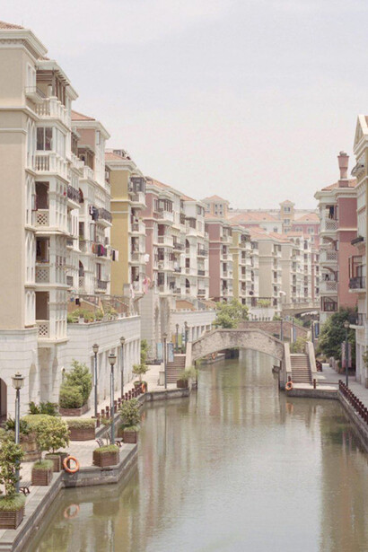 Serie fotográfica «Shanzhai» de Cian Oba-Smith