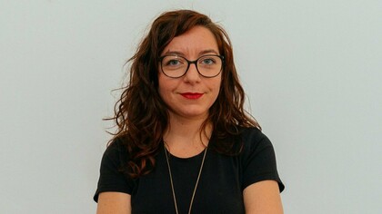 Emanuela Teodora Russo. Note Legali è un’associazione di promozione sociale nata a Bologna nel 2006 con lo scopo di tutelare e migliorare la professione del musicista, informare gli artisti sui propri diritti e doveri e fornire loro una serie di attività