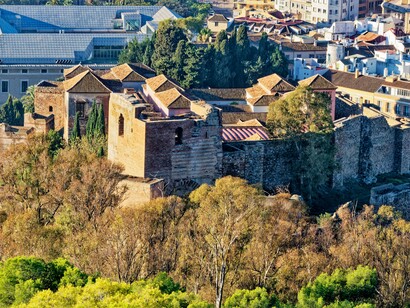 Paseo por la Fortaleza Morisca, Málaga, España