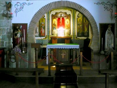La iglesia de Santa María del Castillo es la única parroquia que actualmente se conserva de las cuatro con las que contaba la localidad española de Buitrago del Lozoya en el siglo XVI. Está construida en el interior del recinto amurallado, muy próxima al castillo, España