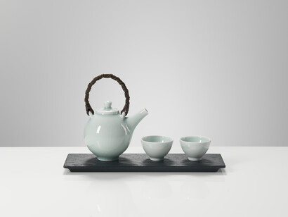 Chris  Keenan, Celadon Tea Set comprising teapot (h.19cm), two cups and wooden tray copy, Represented by Crafted