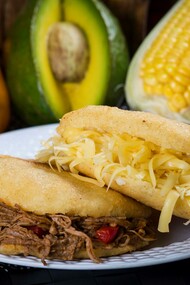 Arepas rellenas con distintos ingredientes