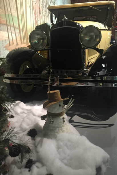 Cars & Christmas . Courtesy of AACA Museum