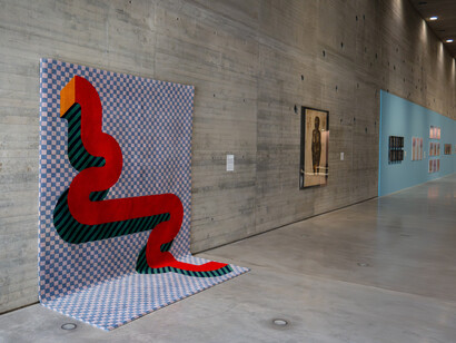 Varios artistas, Tierra batida. Escrituras del compostaje, vista de exhibición. Cortesía del Centro de Creación Contemporánea de Andalucía