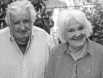 Me gustaría que la sociedad fuese capaz de seguir a Pepe Mujica en su propuesta, que se dejase llevar por su espíritu compasivo y que votase a favor de la clemencia —nunca del olvido—. José Mujica y Lucía Topolansky 