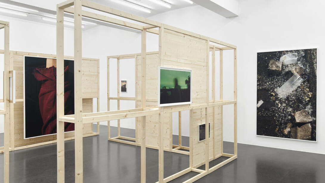 Paul Hutchinson, Selected citizens, exhibition view. Courtesy of Sies+Höke Galerie 