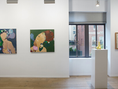 The Woman Who Walks With Me. Courtesy of Galeria Nara Roesler