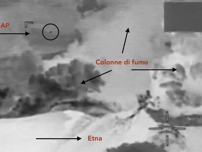 Fotogramma dell’oggetto registrato nei pressi del vulcano Etna, in Sicilia, da un drone statunitense MQ-9 “Reaper”