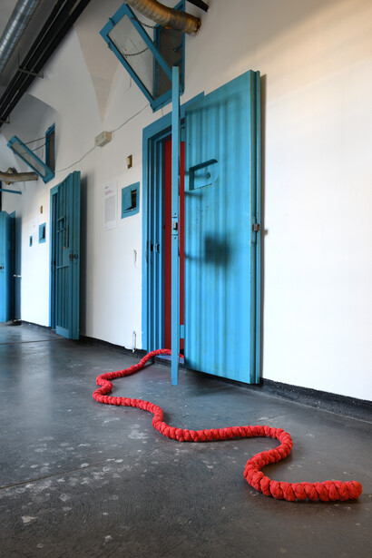 Armida Gandini, Il n° 34 e il n° 27, installazione site-specific per Connexxion, Ex Carcere Sant_Agostino, Savona, 2024. Ph. Michele Alberto Sereni