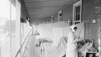 Versorgung von Grippeerkrankten im Walter Reed Hospital, Washington D.C., 1918/1919