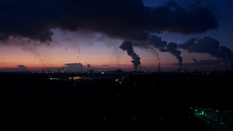 Air pollution from industrial emissions